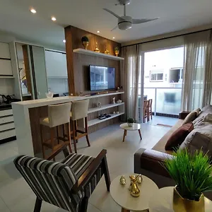 Apartamento Mariscal, 03 Dormitórios, 80m Do Mar, Com Piscina, Bombinhas