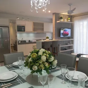Apartamento Mariscal 02 Dormitórios, 80m Do Mar, Com Piscina, Bombinhas